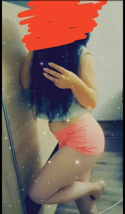 Femeie bruneta, sincera, caut barbat serios pentru relatie in Iasi