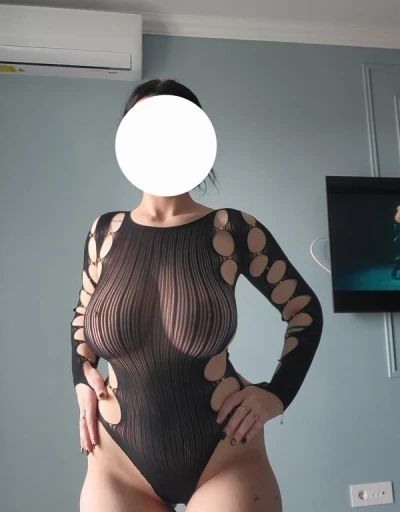 Bruneta sexy