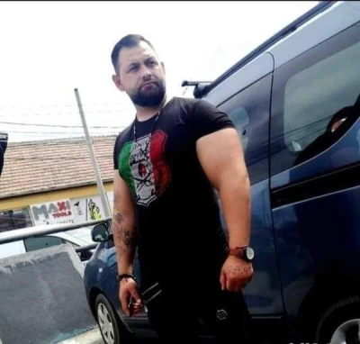 Brunetă senzuală... - imagine 578835