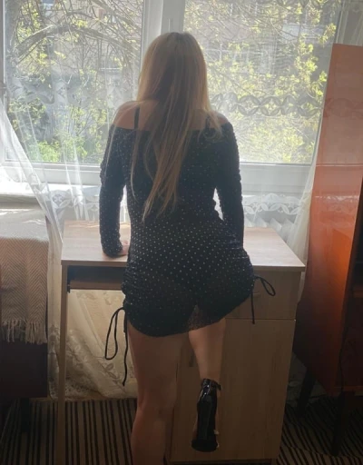 Salut, nu mă deplasez, vă aștept cu drag în locația mea.