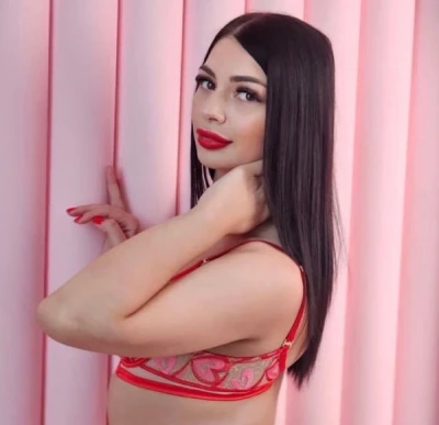 Bety, femeie sincera si plina de viata din Sector 3 - imagine 590262