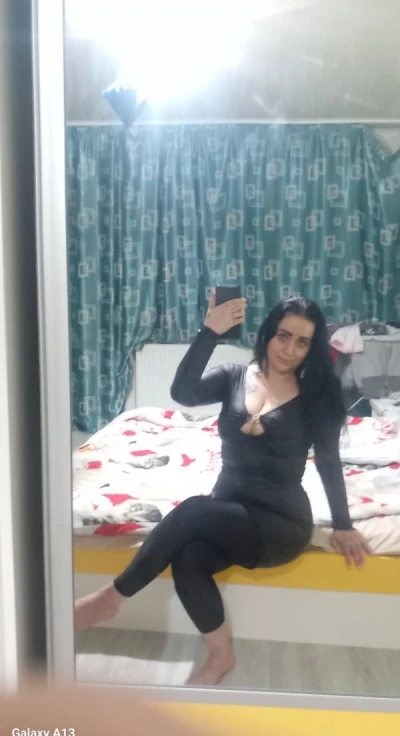 Andreea, femeie senzuala din Arad, in cautarea unei relatii autentice