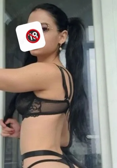 Femeie Sincera si Atractiva di...