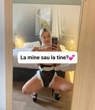 Bruneta cu farmec natural si z...