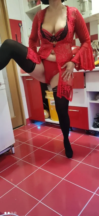 Femeie singura din Mamaia cauta relatie serioasa - imagine 616323