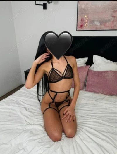 Bruneta. Servicii totale , Militari Rezident Rezervelor - imagine 630902