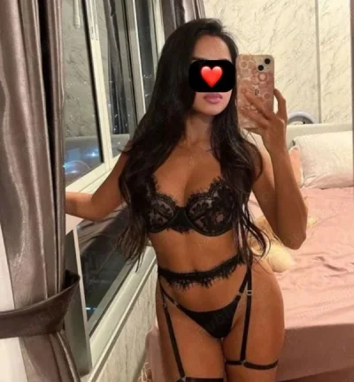 La mine sau la hotel!