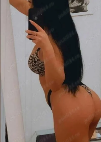 Buna pentru prima data la tine în oras.. Fac si show web caut si colegă