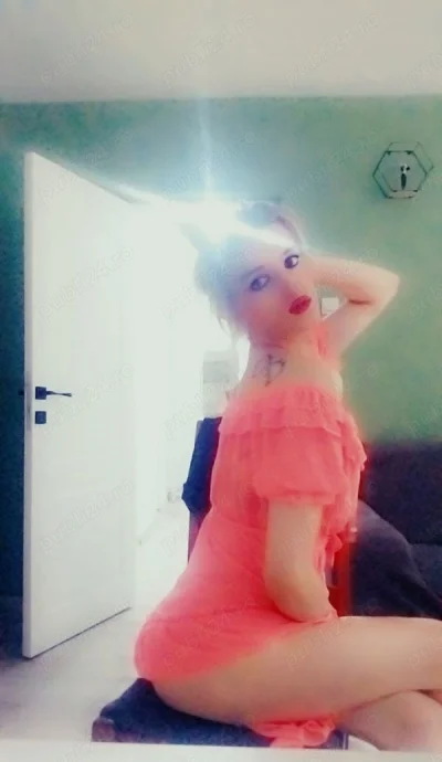 Andreea, blonda din Focsani in cautarea dragostei - imagine 670136