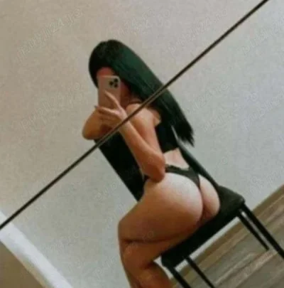 bruneta reala si fierbinte pup - imagine 675704