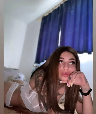 Blonda TOP , la mine sau la tine , CONFIRM!