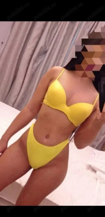 Studenta inocenta dornica de nebunii - imagine 683503