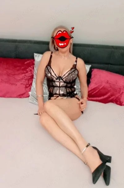 Adriana, Bruneta Dulce Si Frumoasa - imagine 700753