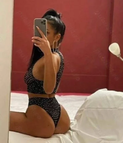 Totall! brunetă sexy - imagine 705246