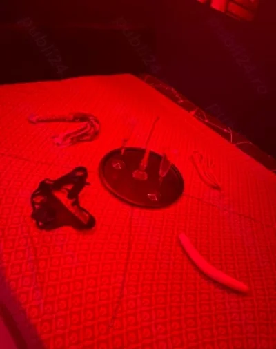 Femeie Miniona si Increzatoare la 21 de Ani din Brasov