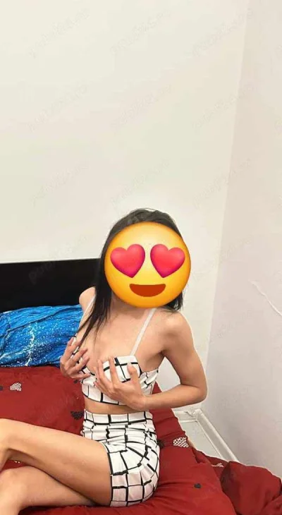Andreea, Studenta Delicata in Cautarea Dragostei