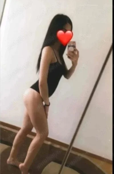 Cristina, bruneta fermecatoare din Constanta cauta partener serios