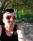 Barbat înțelegător și fidel - imagine 2