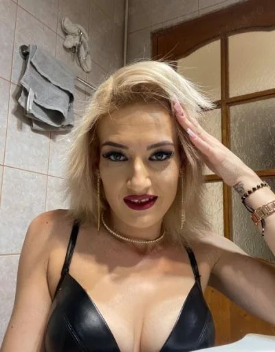 Roxy 26 ani detin locație poze reale% confirm pe whatapp prin apel video