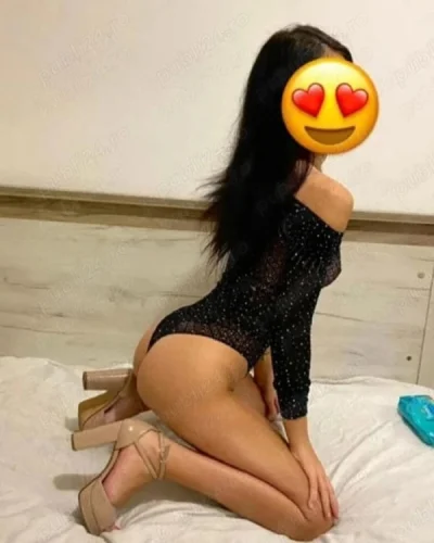 Bruneta din Popesti-Leordeni c...