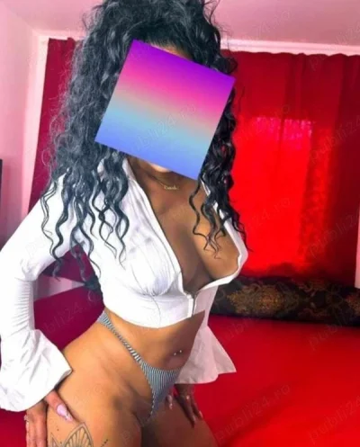 New brunetă creață sexi si rea .