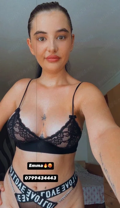 Emma Fac doar deplasării