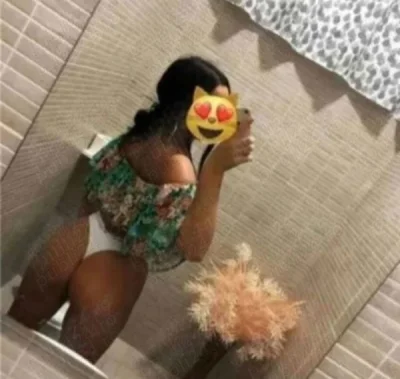 Alina, Femeie Sincera si Amuzanta in Cautarea Dragostei