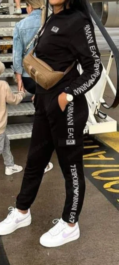 Buna sunt raisa am locație fac și deplasări