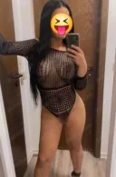 Bruneta noua in orasul tau xxx - imagine 1