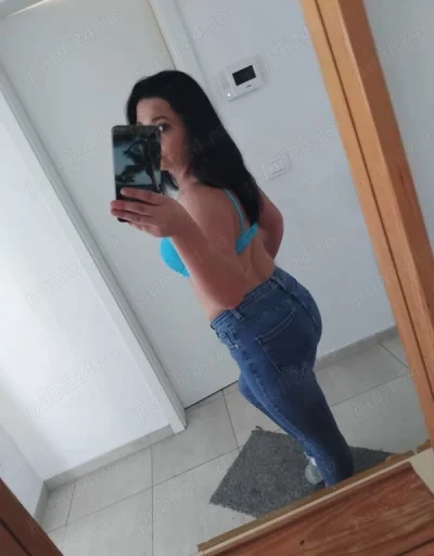 Bruneta sexy și reala New new