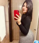 Bruneta focoasa - imagine 1