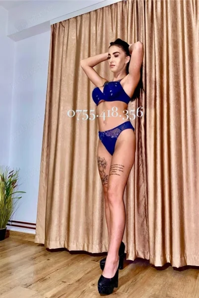 Bună mă numesc, Denisa am 20 de ani ! - imagine 787862