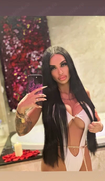 Bruneta sexy ! Fac confirmare whatsapp ! Te astept !