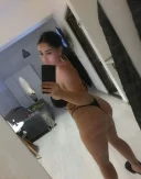 Singura în locație - imagine 1