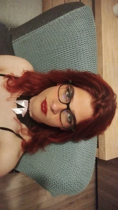 Transexuala roșcată 19 ani <3