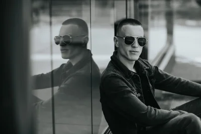 BĂIAT ATLETIC 22 DE ANI CAUT FATA TRANSSEXUALA, NU ACCEPT NICI FEMEI NICI BĂRBAȚI, DOAR TRANSEXUALI ( DIN BĂRBAT IN FEMEIE)