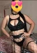 Bruneta doar mă deplasez - imagine 1