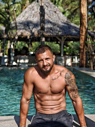 Prezenta magnetica. Discretie totala.