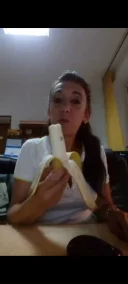 Doamna 40+ - imagine 1