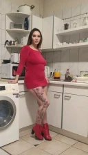 Bună sunt Iulia și abia aștept sa ne cunoaștem - imagine 3