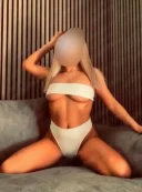 Blonda micuța 18 ani - imagine 1