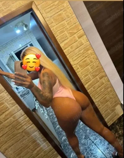 Amanta Ta La Mine la tine sau Hotel