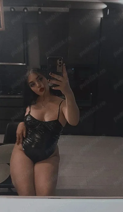 Nu-mai aștepta,STAPÂNA fanteziilor tale virtuale