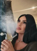 Transexuala reala fac nu mai drplsari la hotel - imagine 4