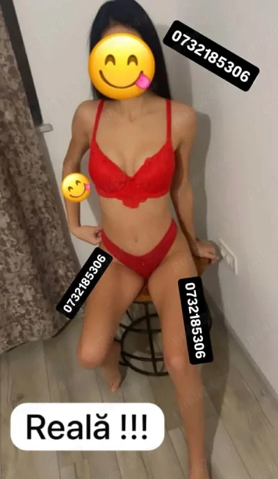 Brunetă slim ... confirmare video