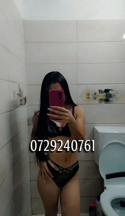 New bruneta 100%Reală