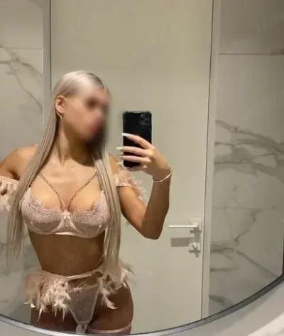 Aici pentru tine mă și deplasez doar cu colega