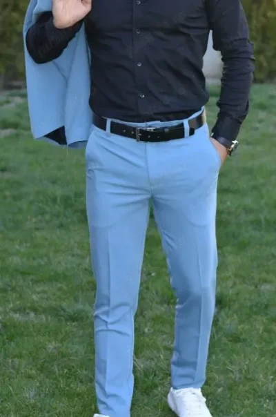 Tânăr, 35 ani, pentru doamne și cupluri, contact whatssap