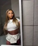 Transsexuală Cu Forme Accept Începători - imagine 3