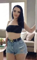 Bruneta focoasa - imagine 4